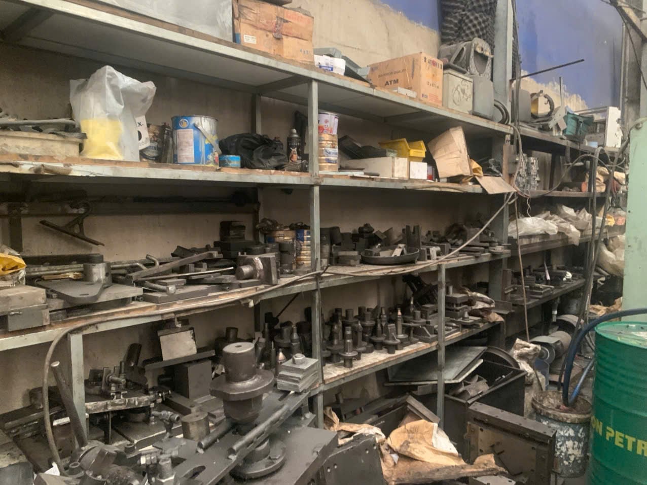 Tool shelf.jpg